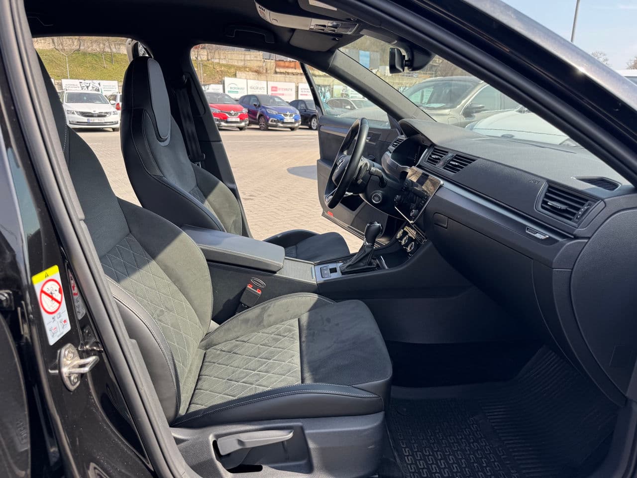 Skoda Superb 2023 — Миниатюра 15