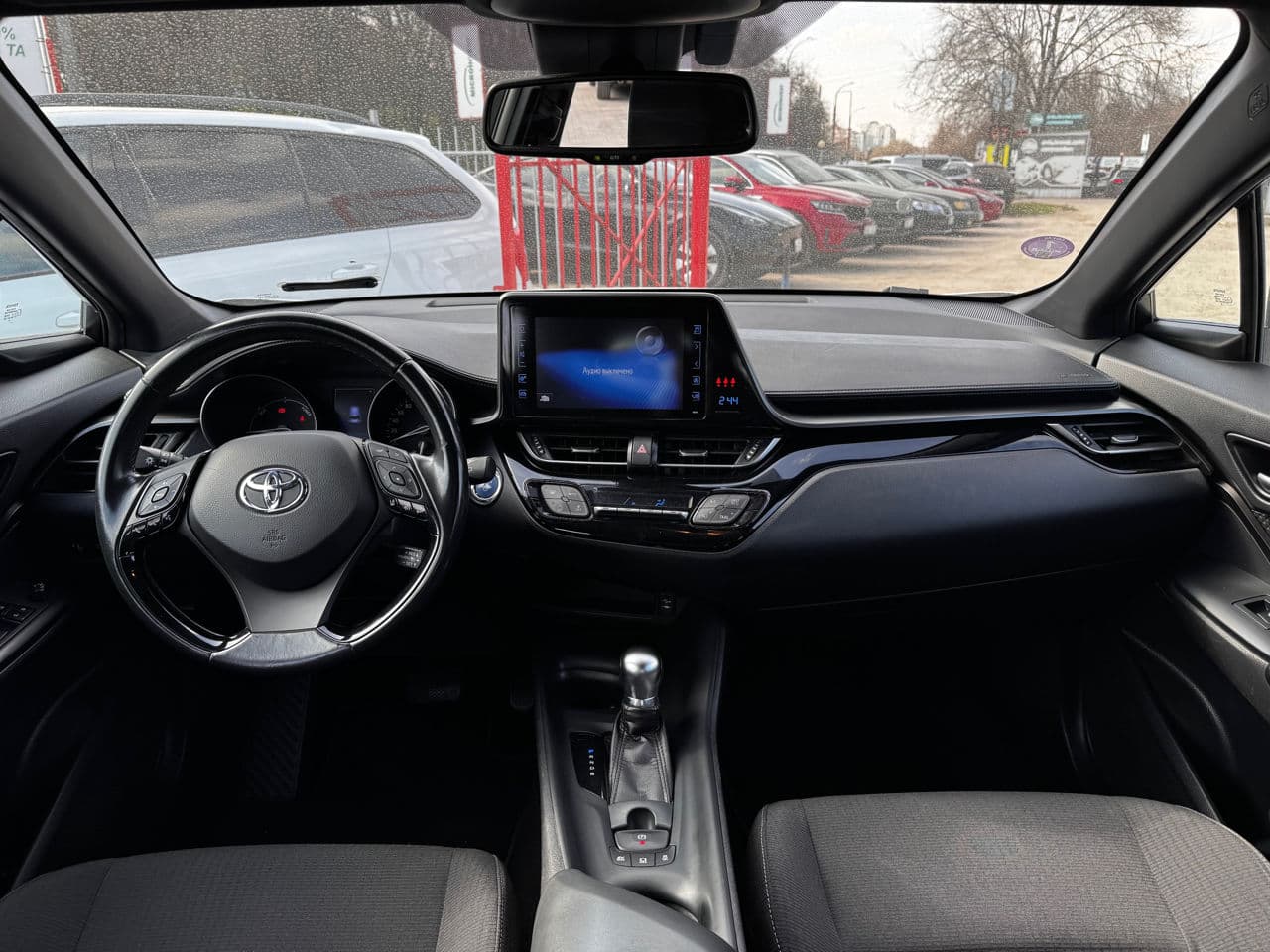 Toyota C-HR 2018 — Миниатюра 5