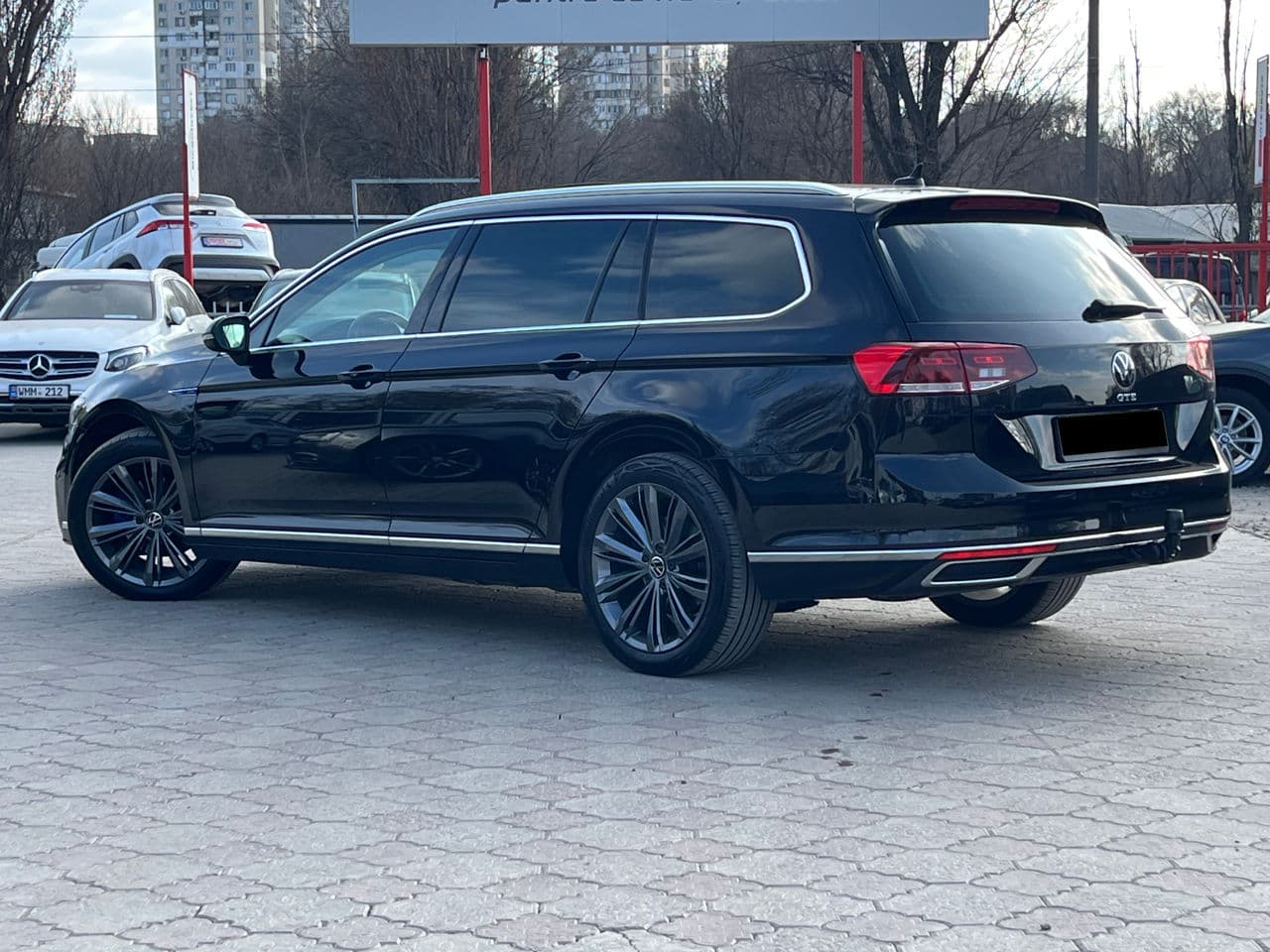 Volkswagen Passat GTE 2020 — Миниатюра 3