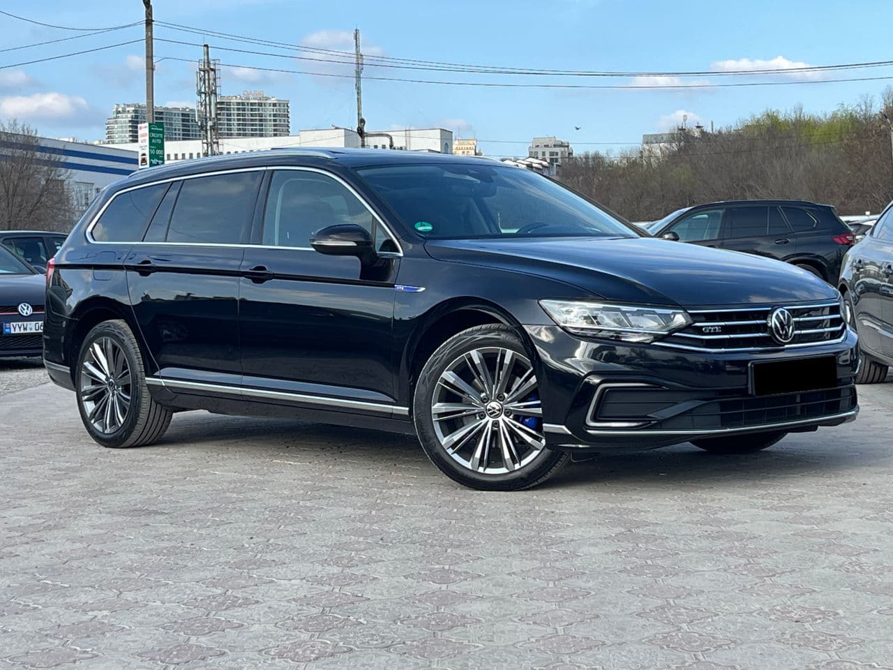 Volkswagen Passat GTE 2020 — Миниатюра 4