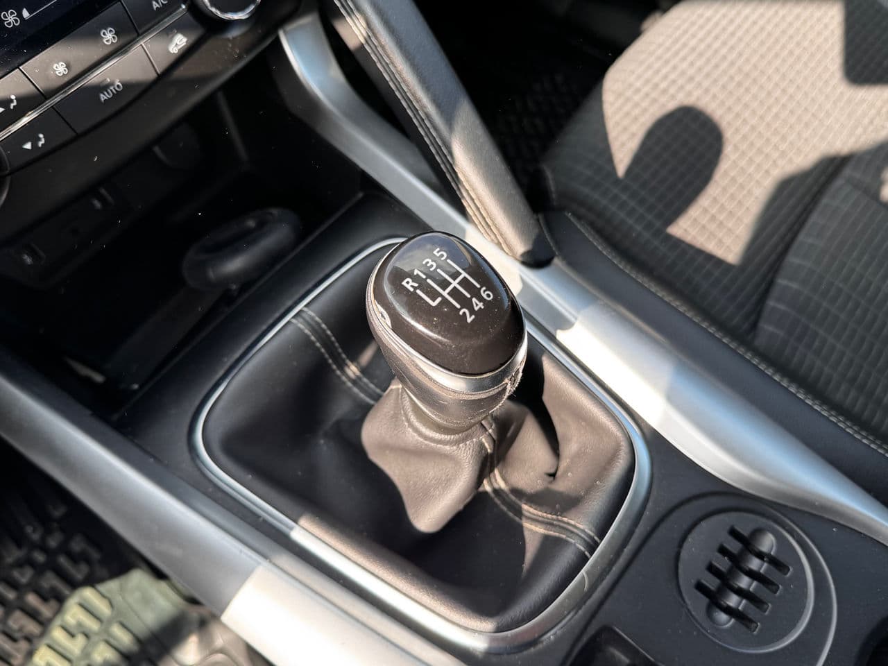 Renault Kadjar 2016 — Миниатюра 11