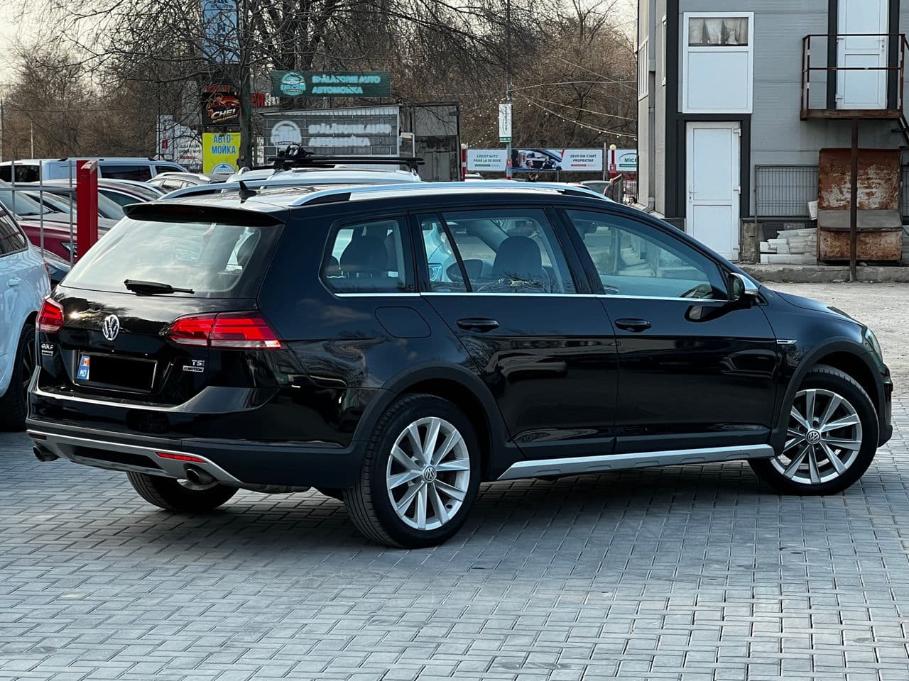 Volkswagen Golf Alltrack 2017 — Миниатюра 3