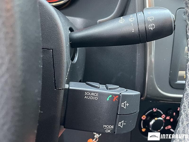 Dacia Sandero Stepway 2014 — Миниатюра 8