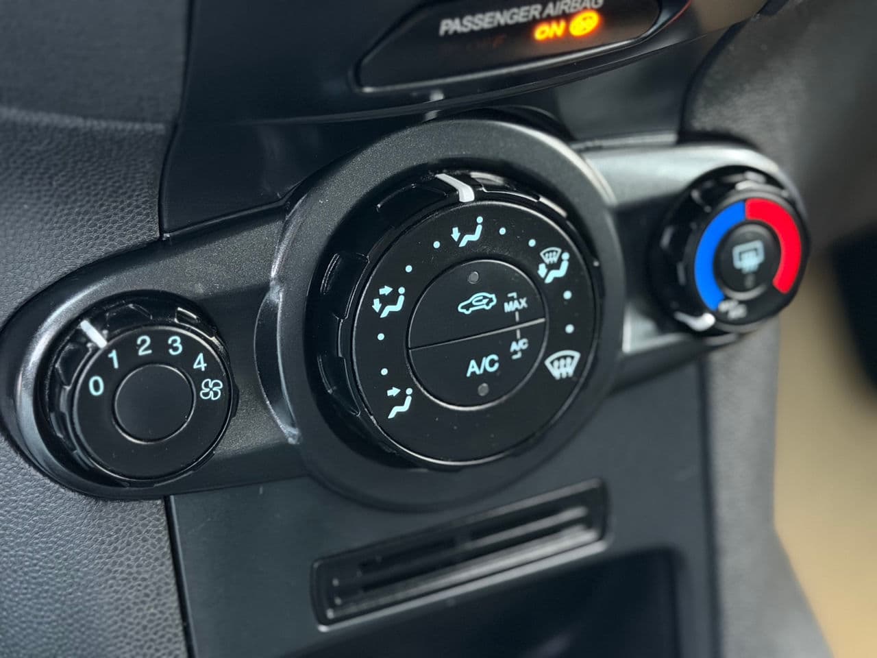 Ford Fiesta 2016 — Миниатюра 14