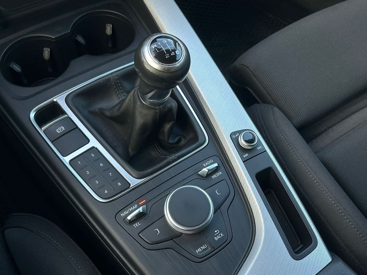 Audi A4 2018 — Миниатюра 15