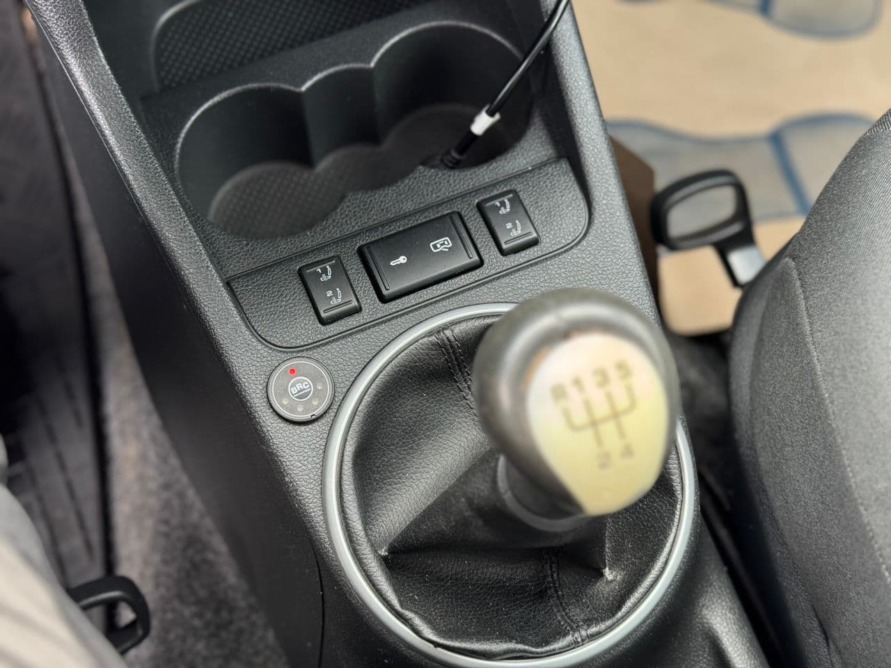 Skoda Fabia 2009 — Миниатюра 13