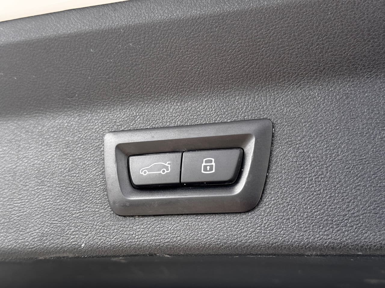 2023 BMW X3 3.0i — Miniatură 21