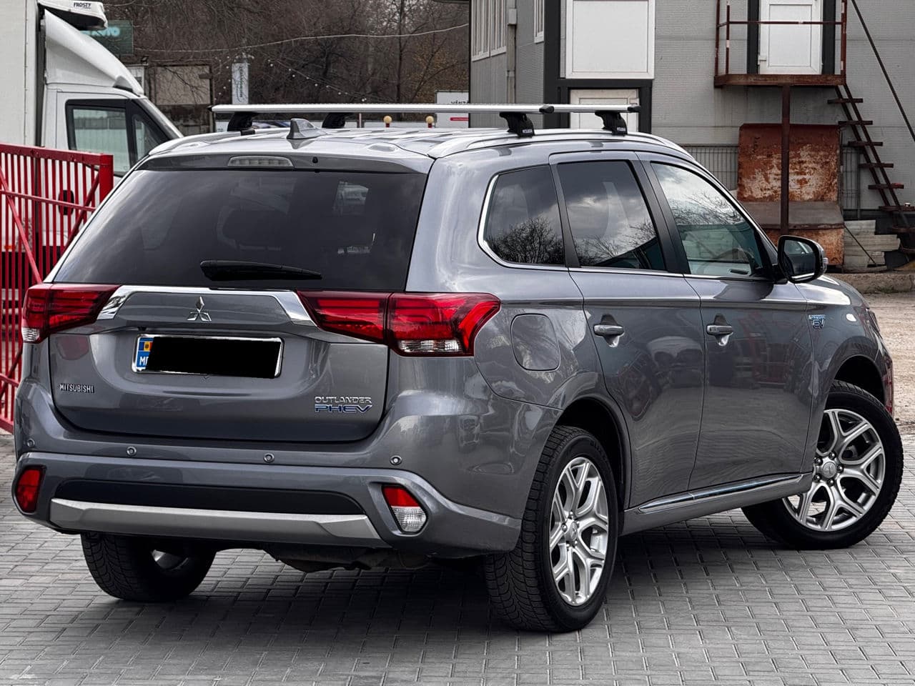 Mitsubishi Outlander 2018 — Миниатюра 2