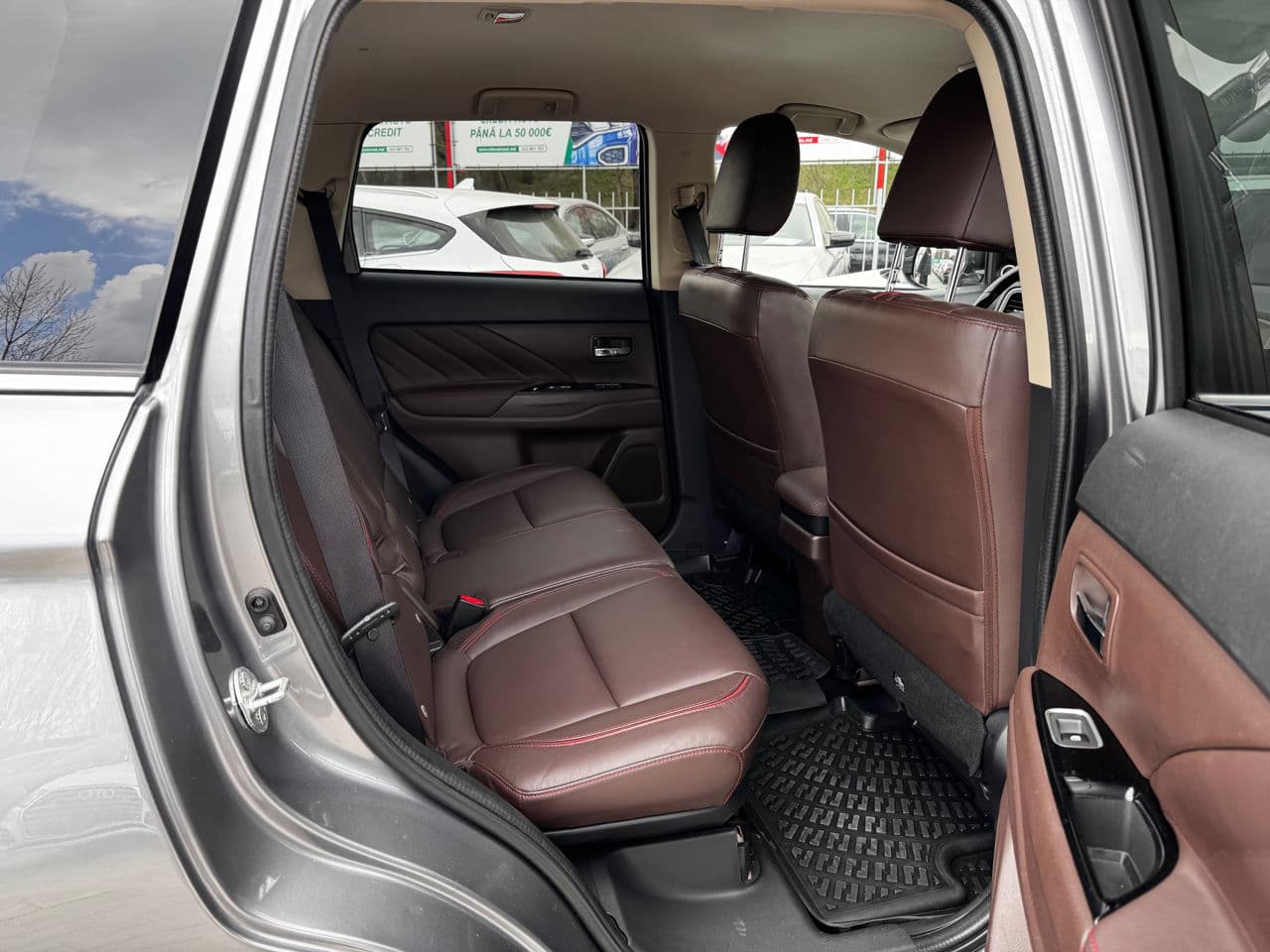 Mitsubishi Outlander 2018 — Миниатюра 18