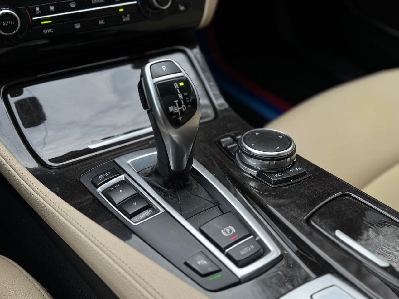 BMW 528 2016 — Миниатюра 17