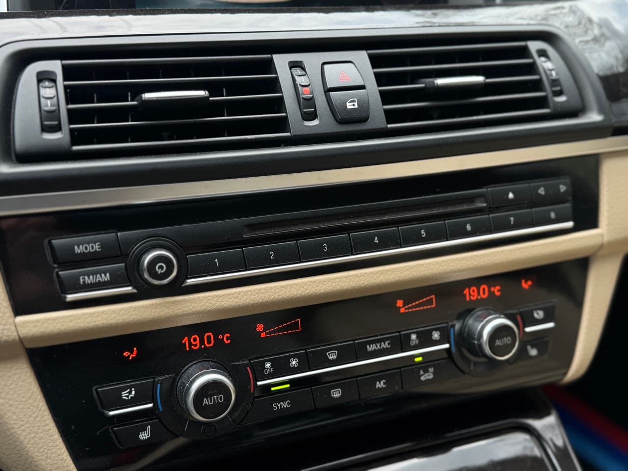 BMW 528 2016 — Миниатюра 16