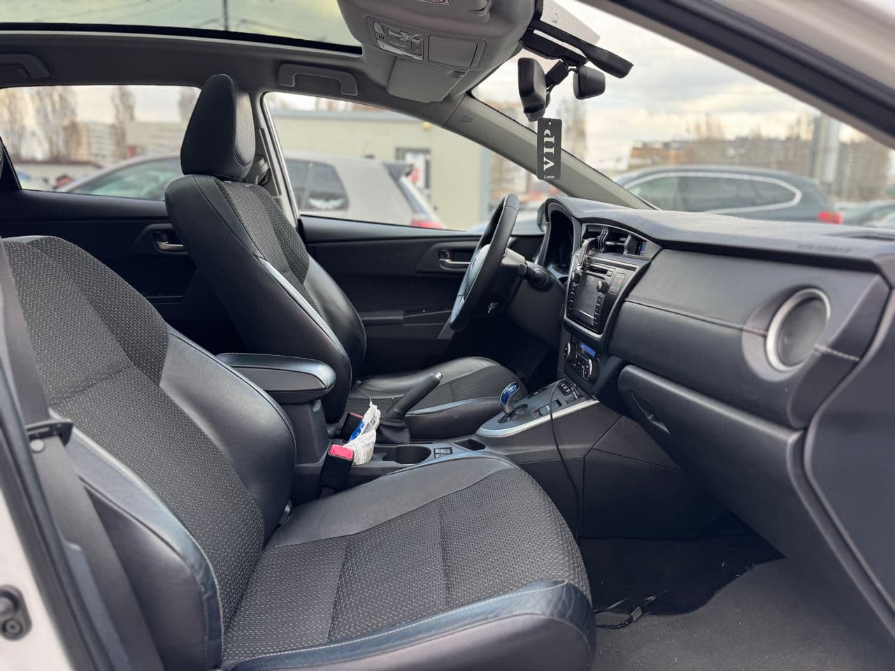 Toyota Auris 2012 — Миниатюра 18
