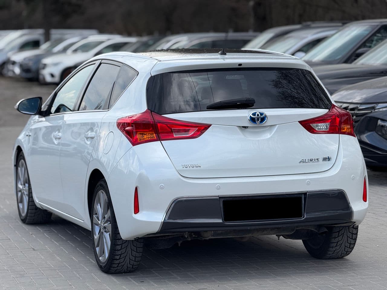 Toyota Auris 2012 — Миниатюра 2