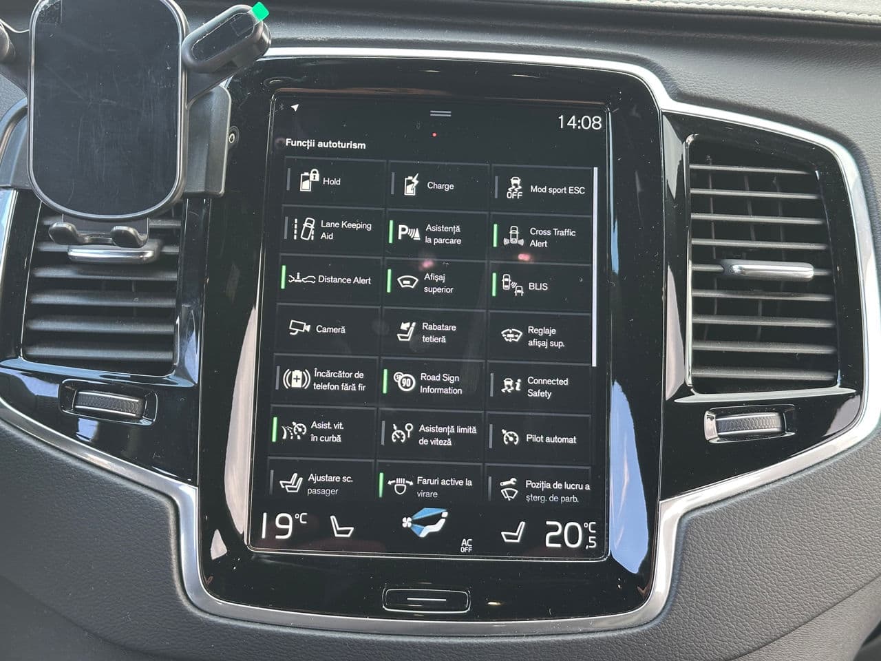 Volvo XC 90 2021 — Миниатюра 10