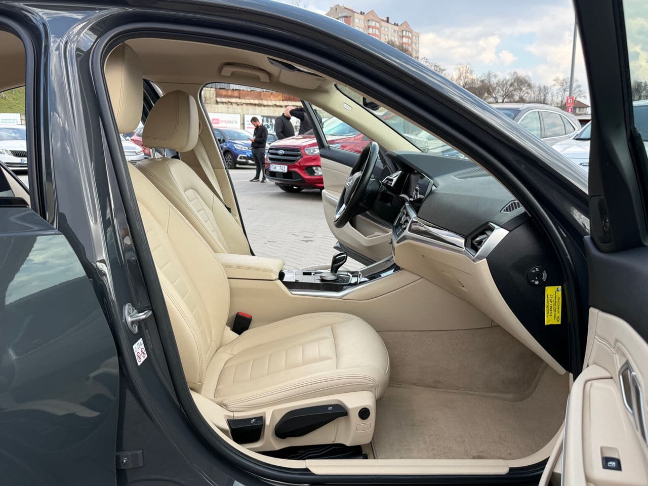 BMW 330E 2020 — Миниатюра 18