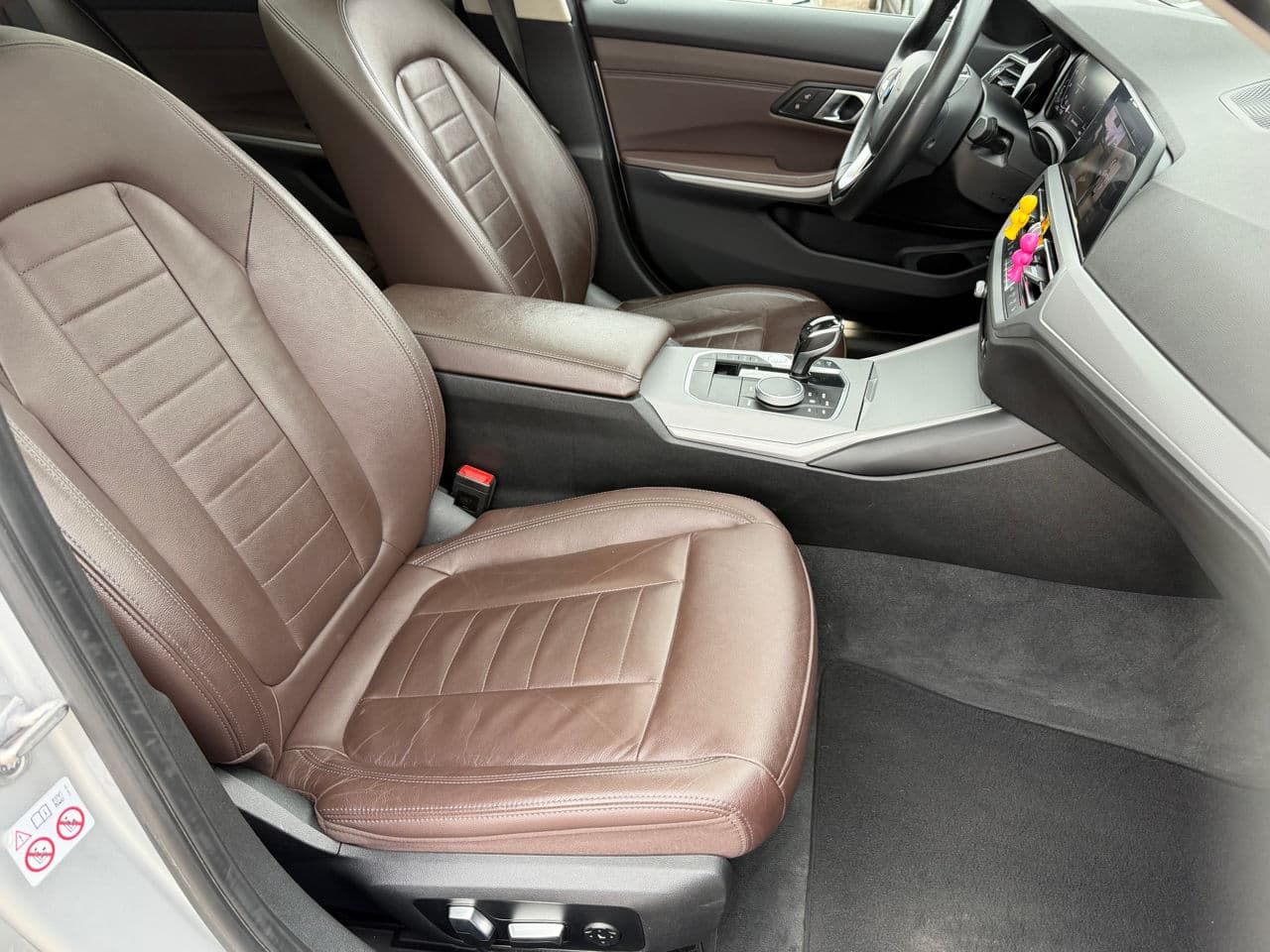 BMW 320 2019 — Миниатюра 18