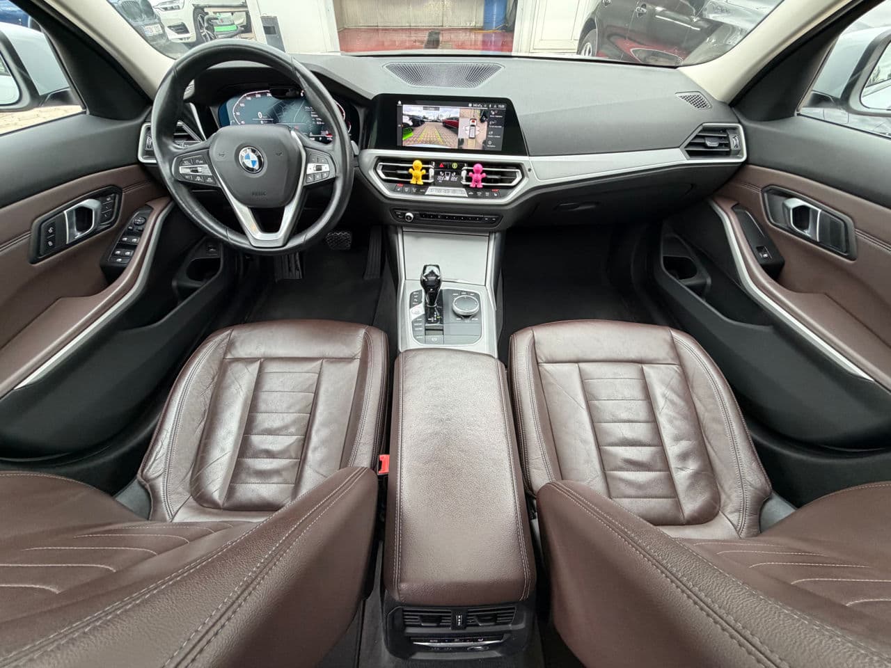 BMW 320 2019 — Миниатюра 10