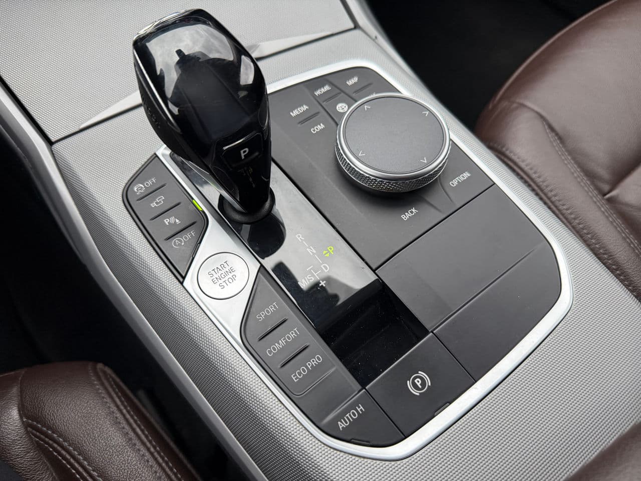 BMW 320 2019 — Миниатюра 16