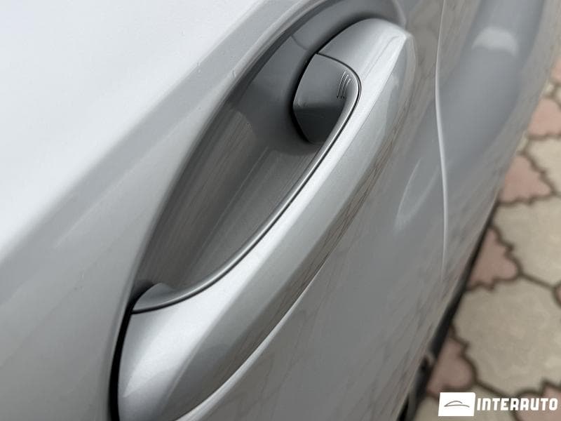 BMW 320 2019 — Миниатюра 6