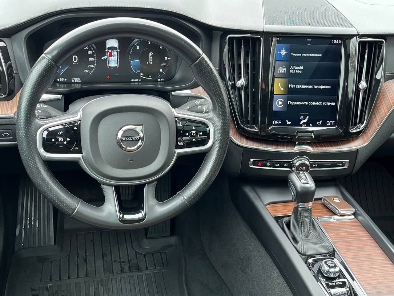 Volvo XC 60 2018 — Миниатюра 9