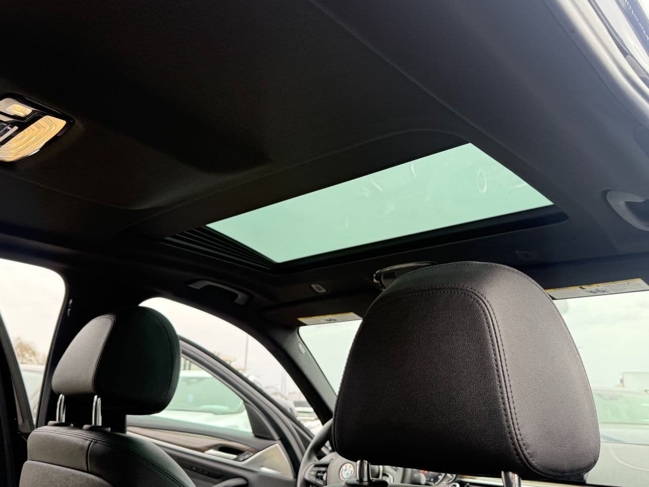 BMW 530e 2018 — Миниатюра 14