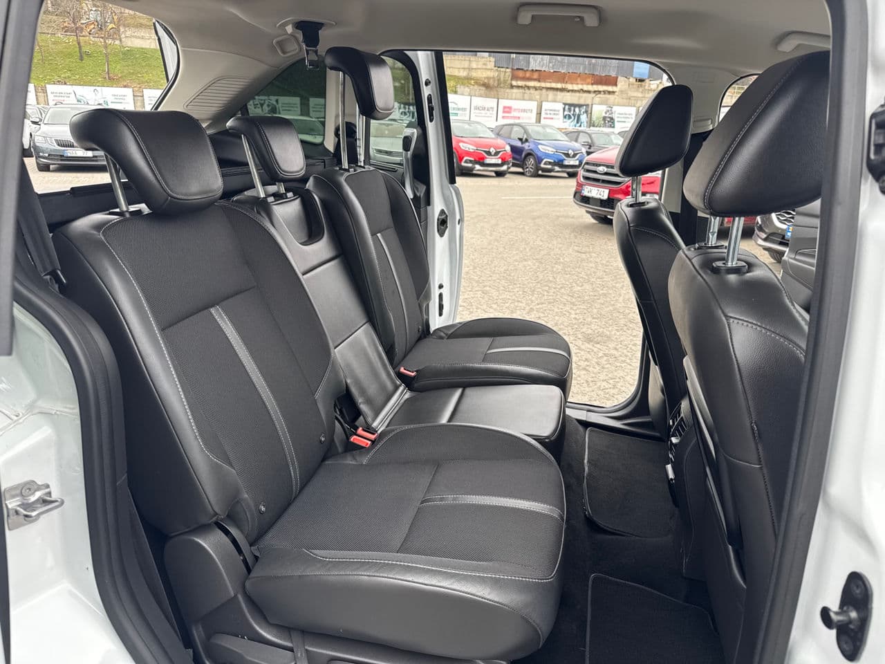 Ford Grand C-MAX 2015 — Миниатюра 14