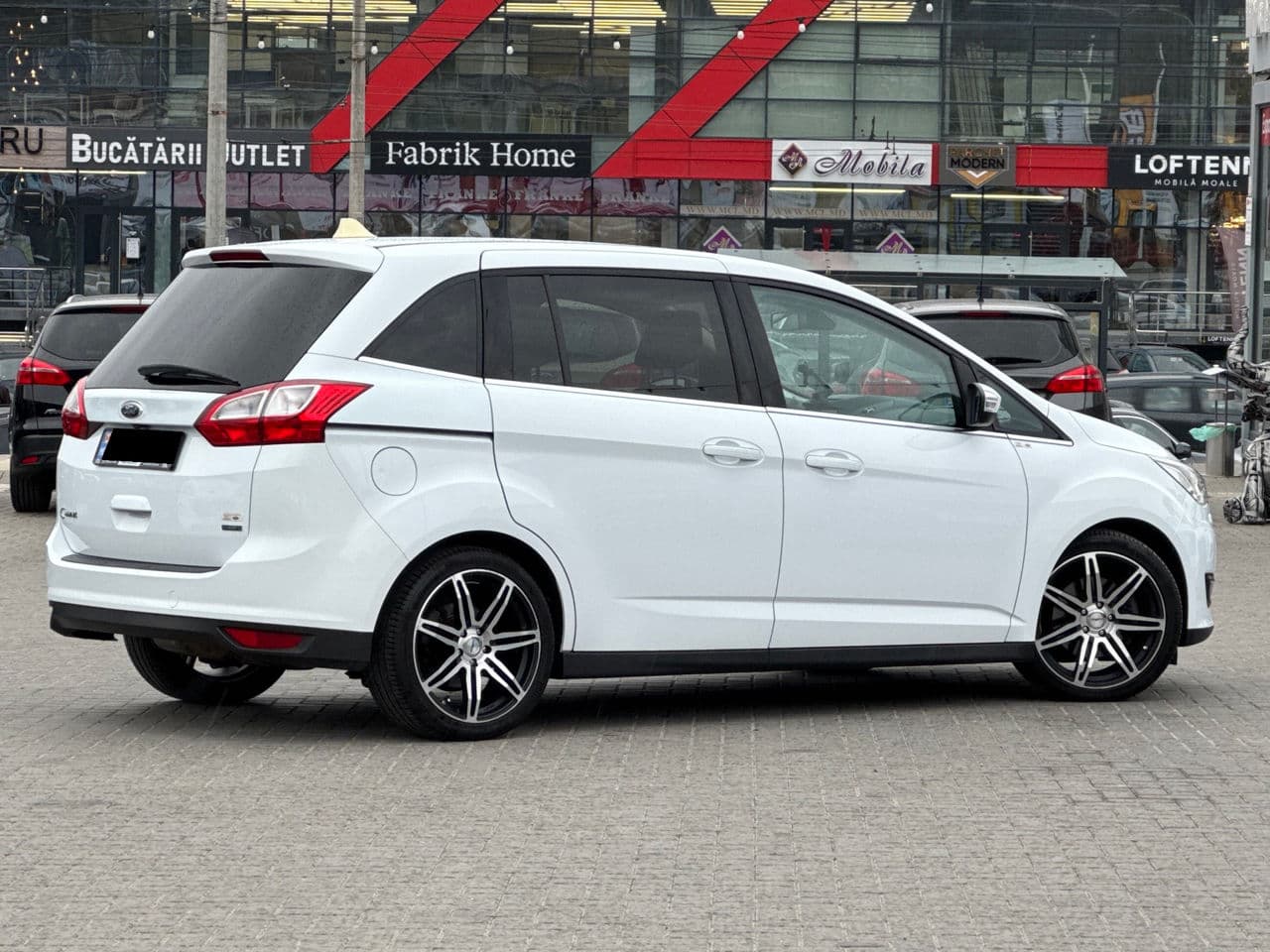 Ford Grand C-MAX 2015 — Миниатюра 3