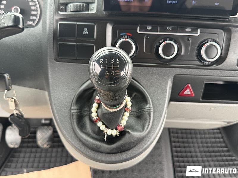 Volkswagen Transporter 2013 — Миниатюра 10