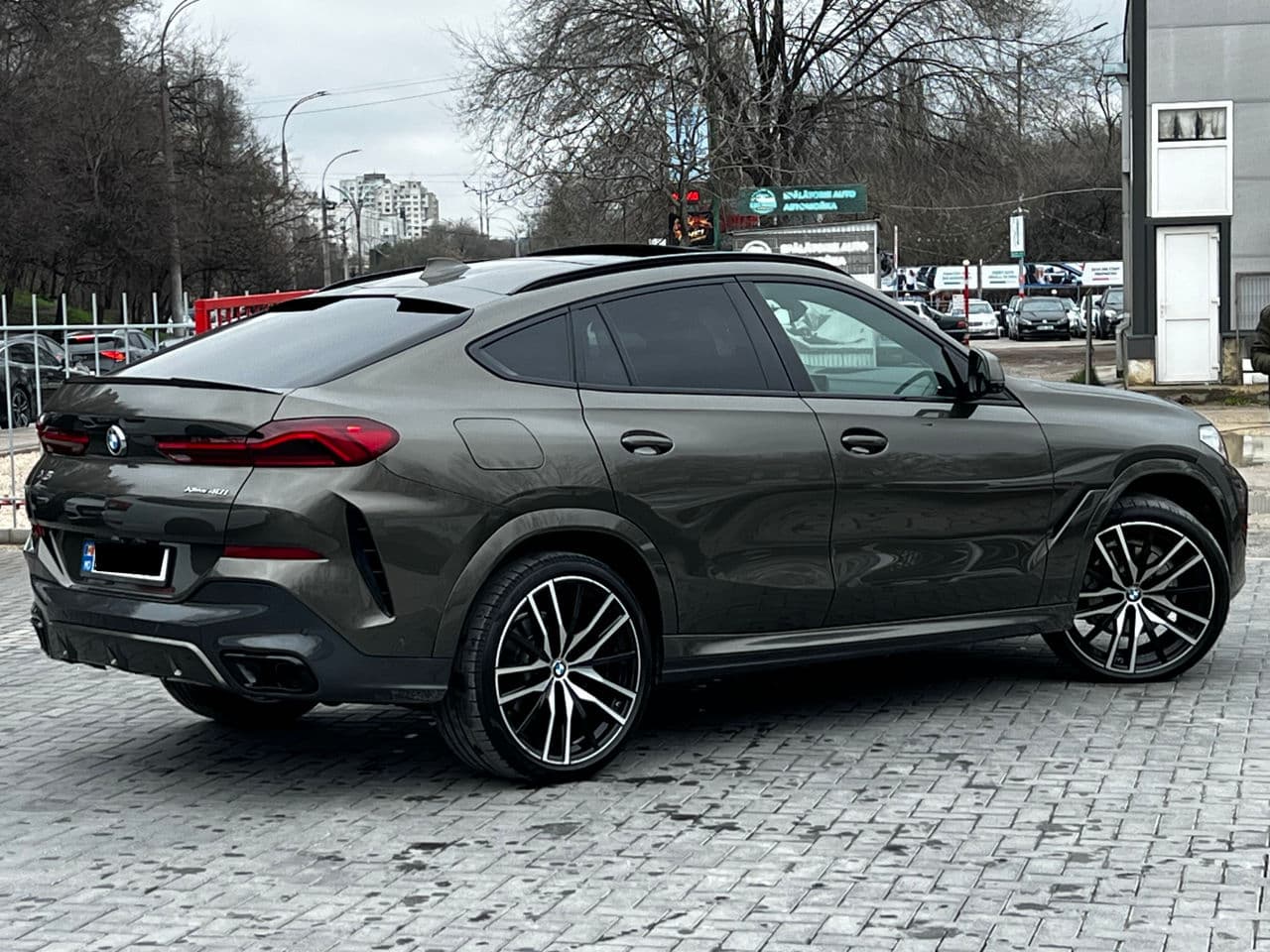 2021 BMW X6 4.0i — Miniatură 2