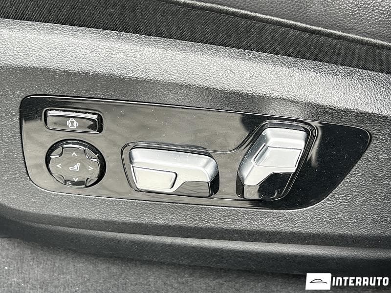 2021 BMW X6 4.0i — Miniatură 17