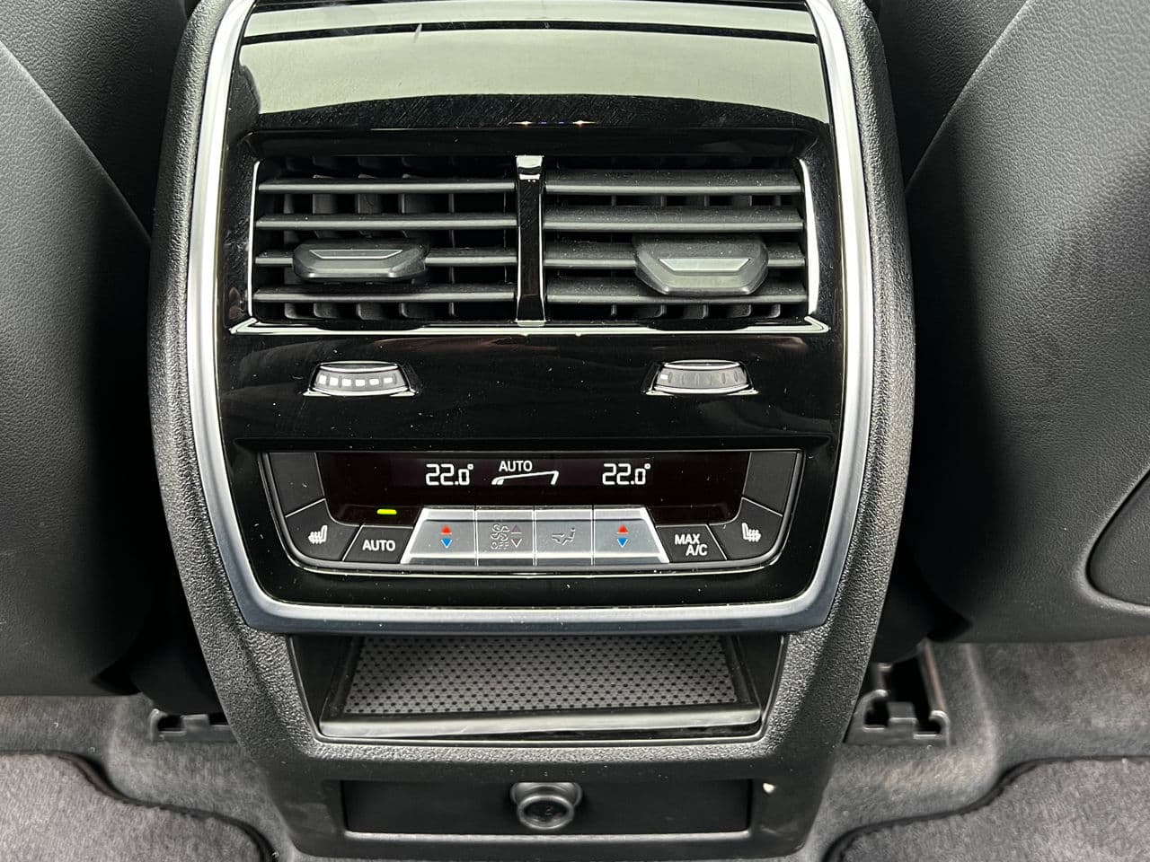 2021 BMW X6 4.0i — Miniatură 20