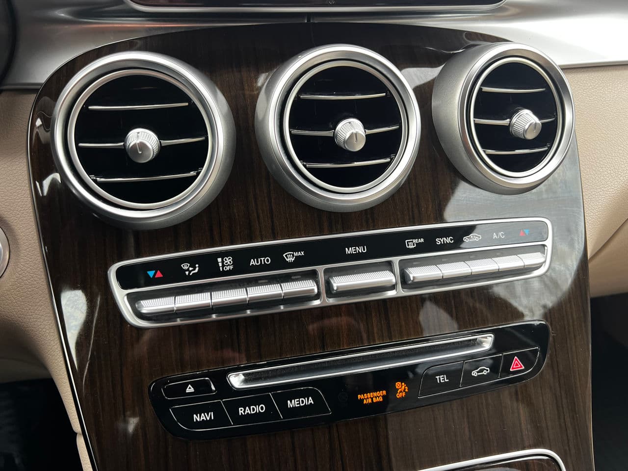 Mercedes GLC 250d 2016 — Миниатюра 11