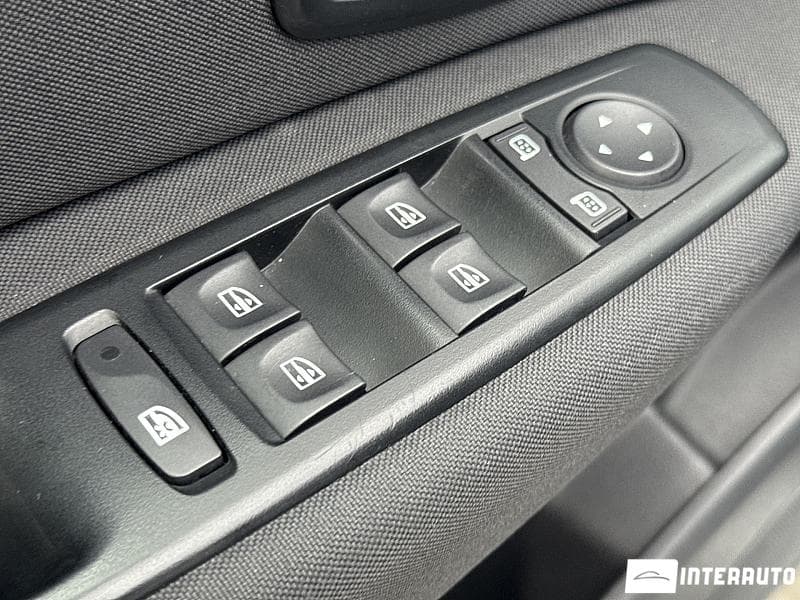 Renault Grand Scenic 2015 — Миниатюра 18