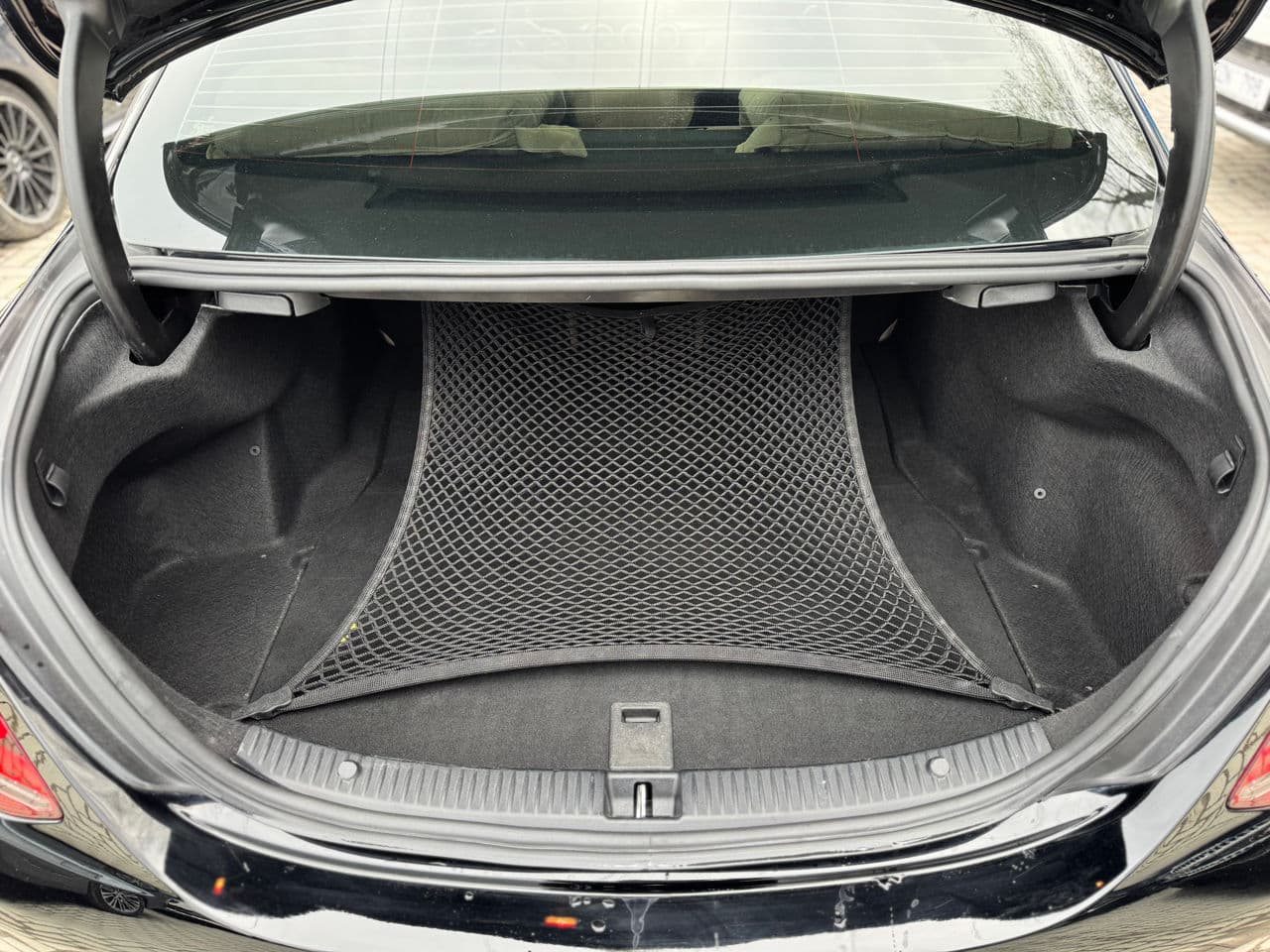 Mercedes C 300 2019 — Миниатюра 20