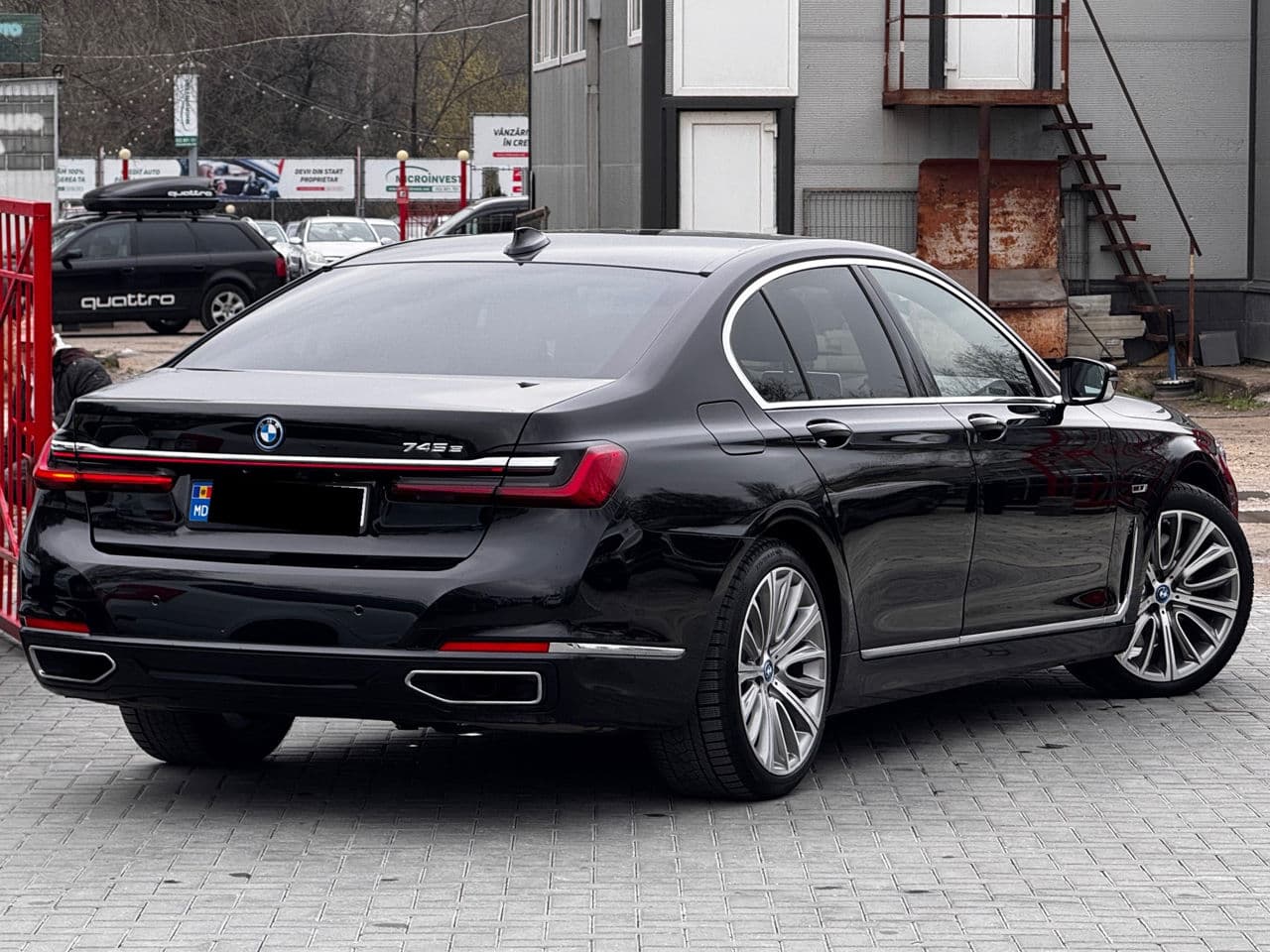 BMW 745e 2022 — Миниатюра 4