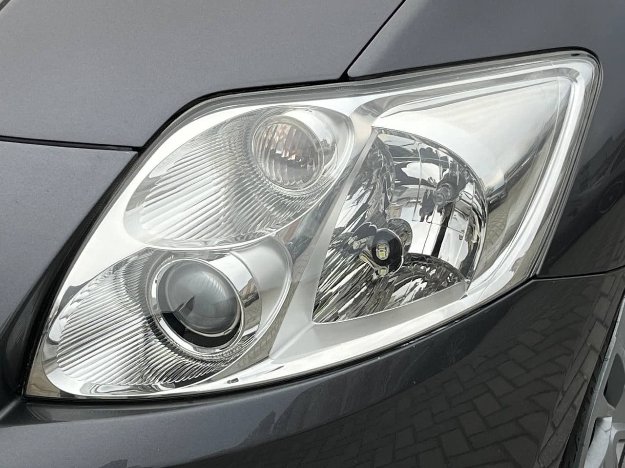Toyota Auris 2009 — Миниатюра 5