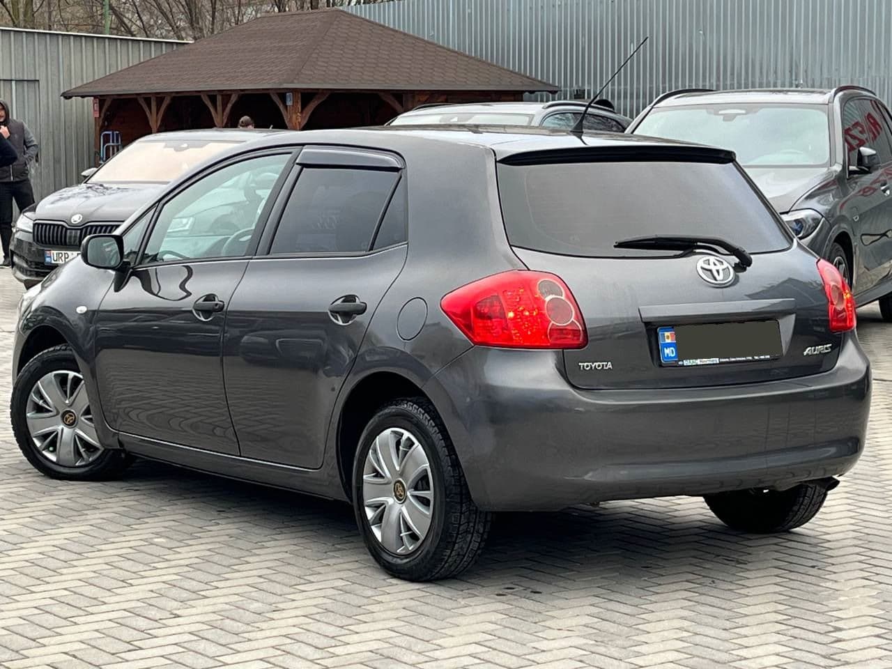 Toyota Auris 2009 — Миниатюра 2