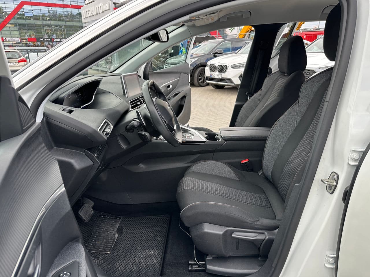 Peugeot 3008 2022 — Миниатюра 5