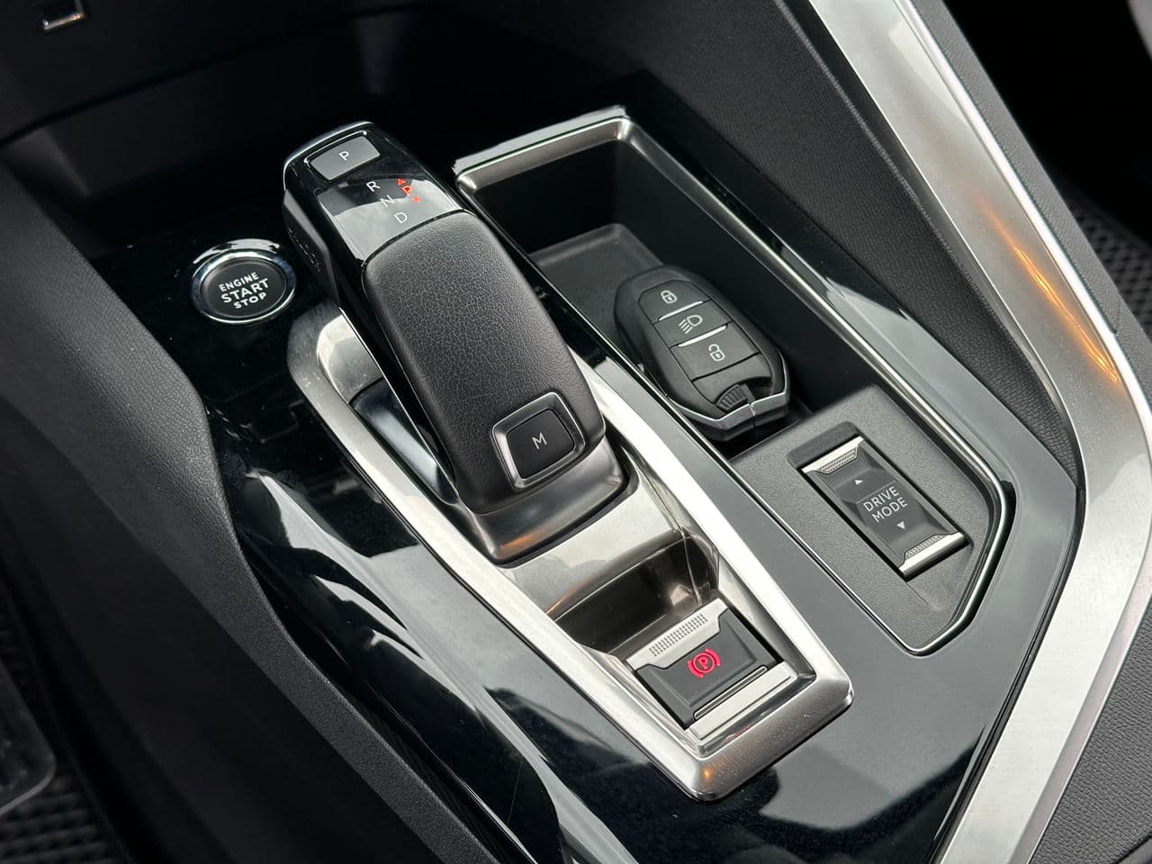 Peugeot 3008 2022 — Миниатюра 11