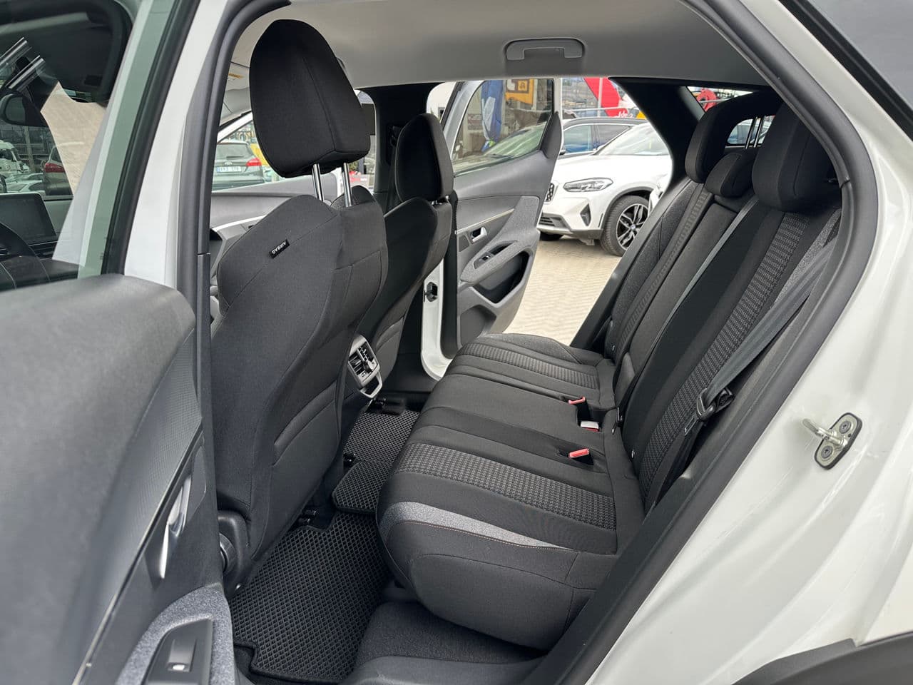 Peugeot 3008 2022 — Миниатюра 12