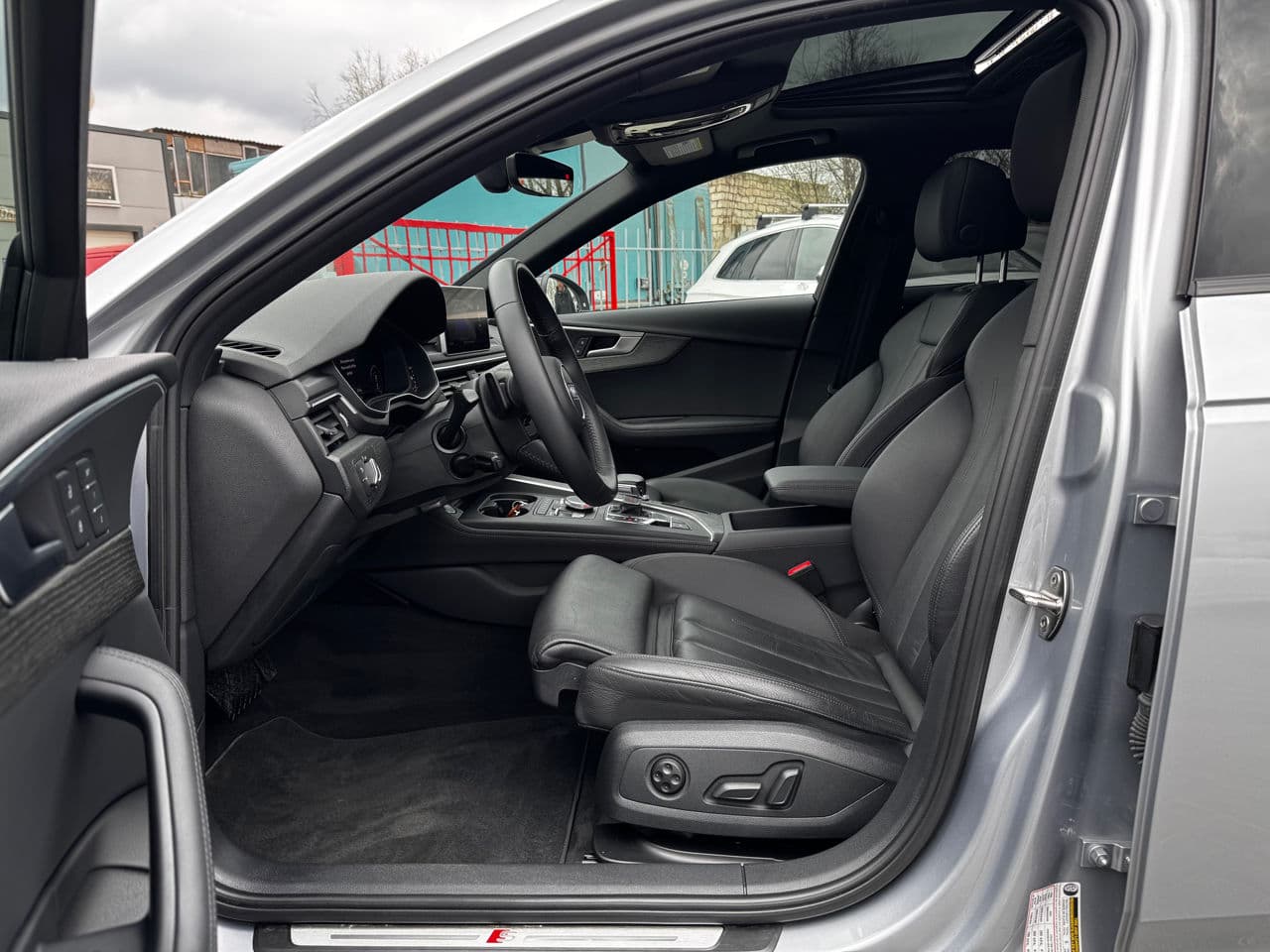 Audi A4 2019 — Миниатюра 5