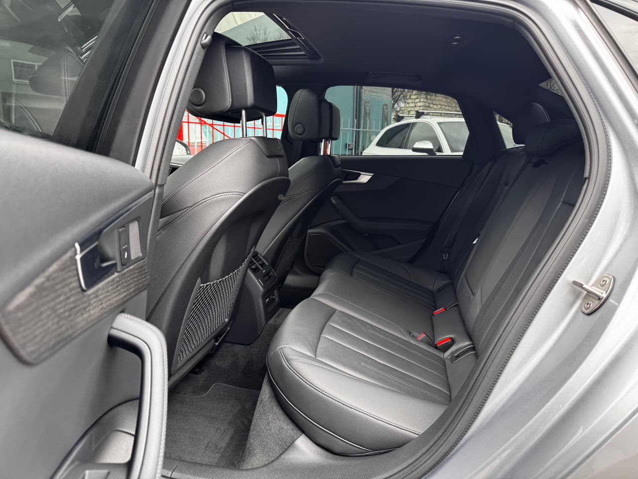 Audi A4 2019 — Миниатюра 21