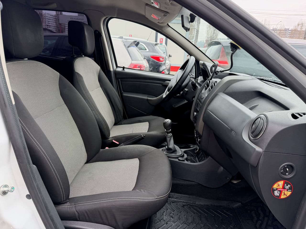 Dacia Duster 2015 — Миниатюра 13
