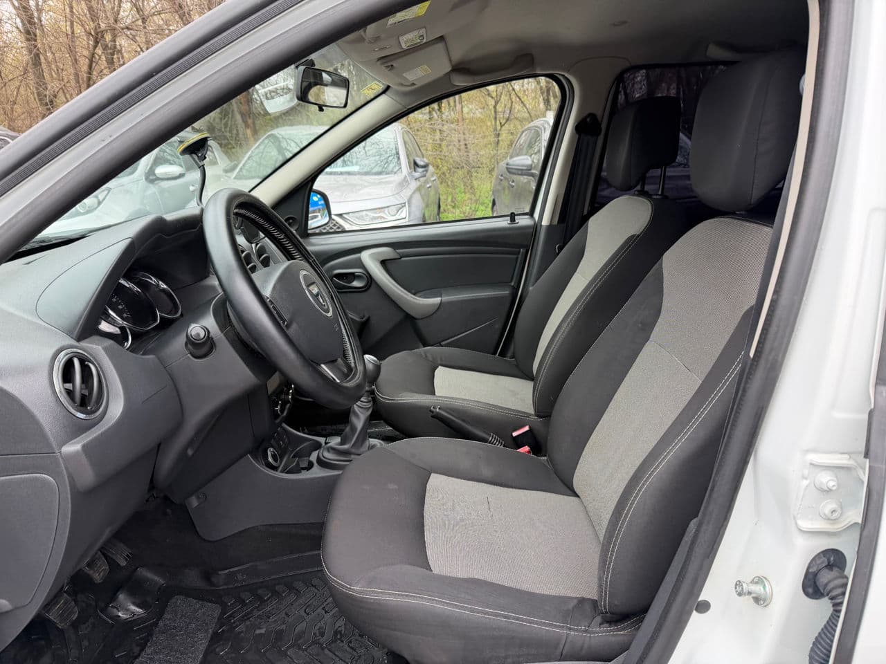 Dacia Duster 2015 — Миниатюра 5