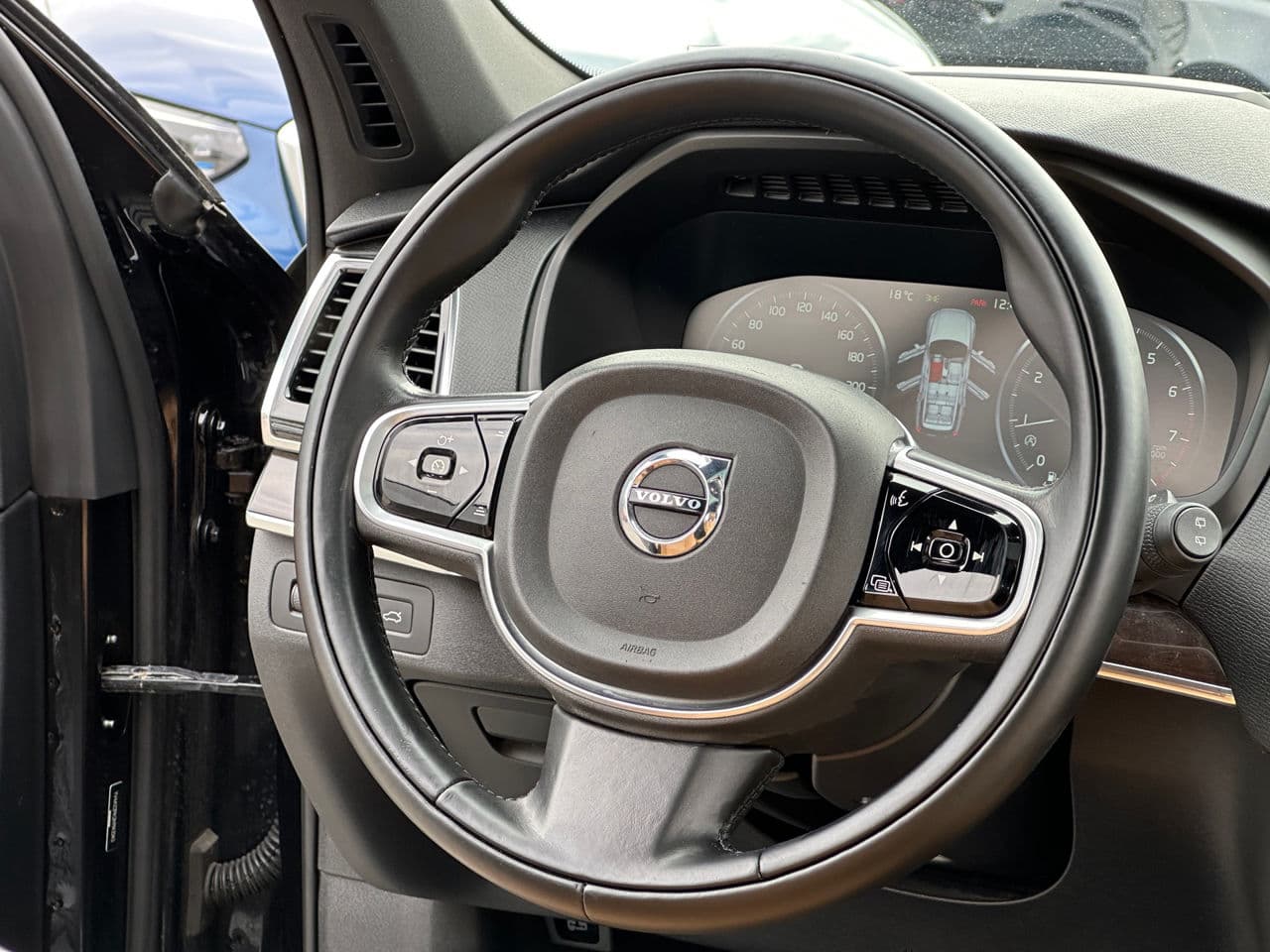 Volvo XC 90 2016 — Миниатюра 7