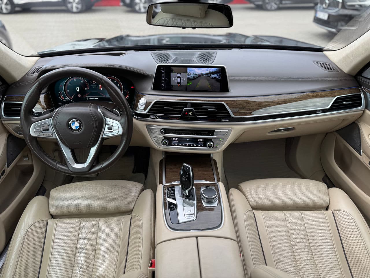 BMW 750 2016 — Миниатюра 9