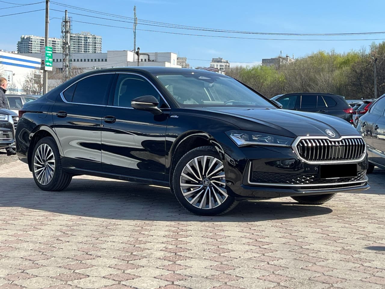 Skoda Superb 2025 — Миниатюра 4