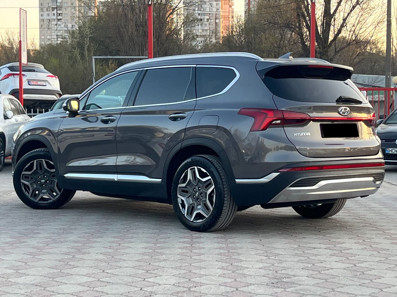 Hyundai Santa Fe 2023 — Миниатюра 3