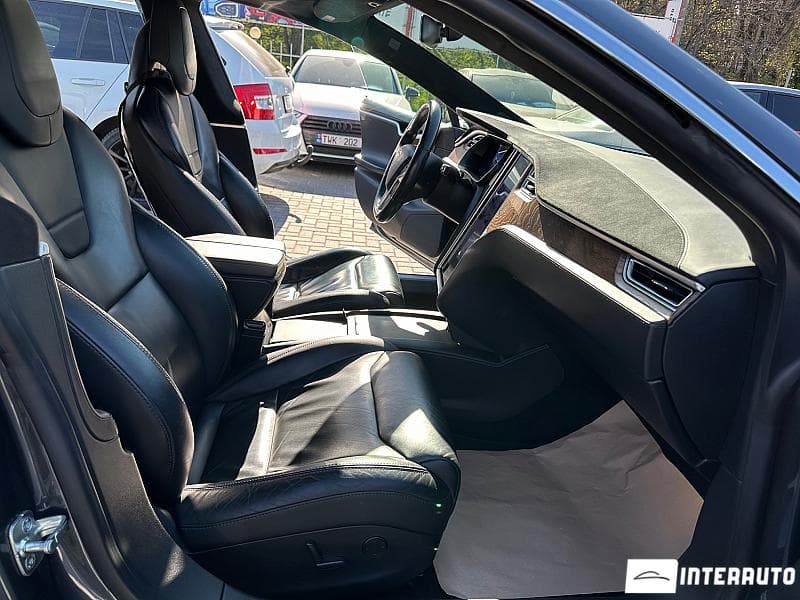 Tesla Model S 2017 — Миниатюра 6