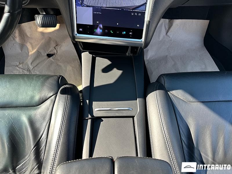 Tesla Model S 2017 — Миниатюра 10